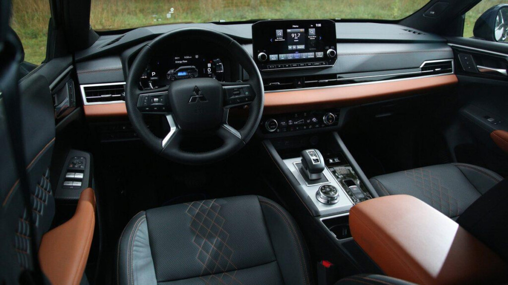 The 2023 Mitsubishi Outlander PHEV Liberty Has Finally Been Revealed 